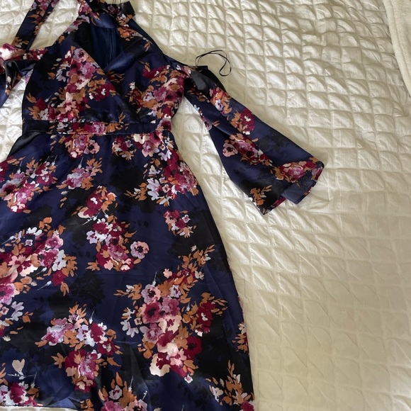 Lucky Brand Blue Floral Cold Shoulder Asymmetrical Dress - Picture 5 of 13